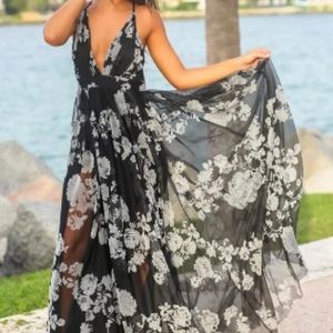 Black/Grey Floral Luxxel Maxi Dress